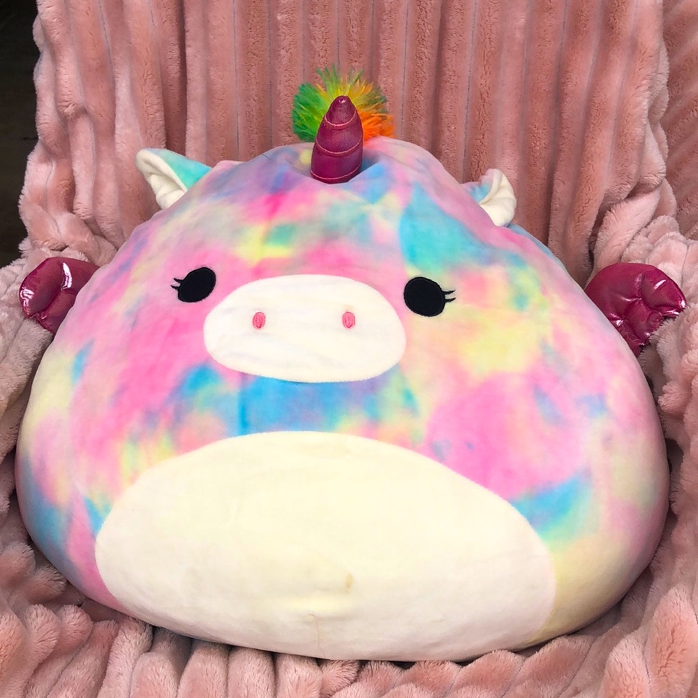 18’ tie dye squishmallow, lightly used
